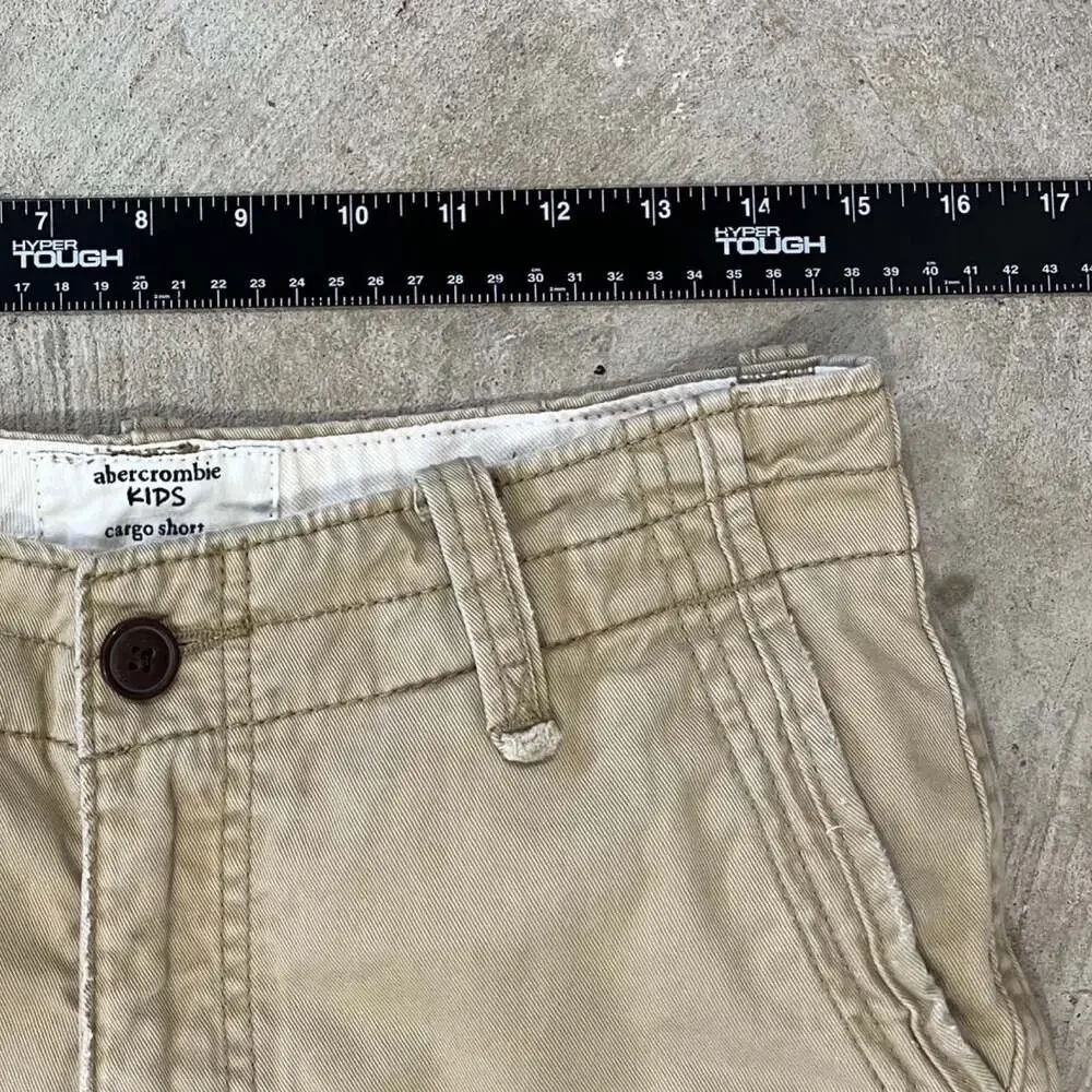 Vintage Y2K Abercrombie and fitch baggy Cargo Shorts Tan 30”